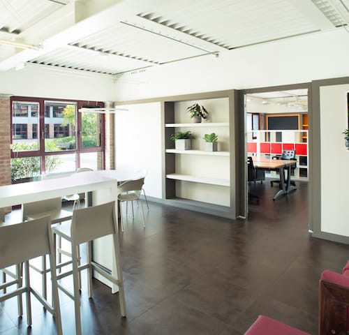 LOUNGE2
